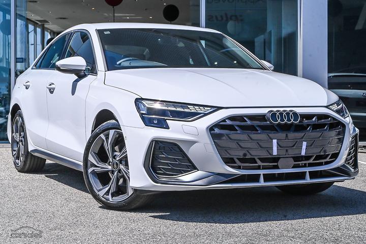 Audi A3 2025 — Audi